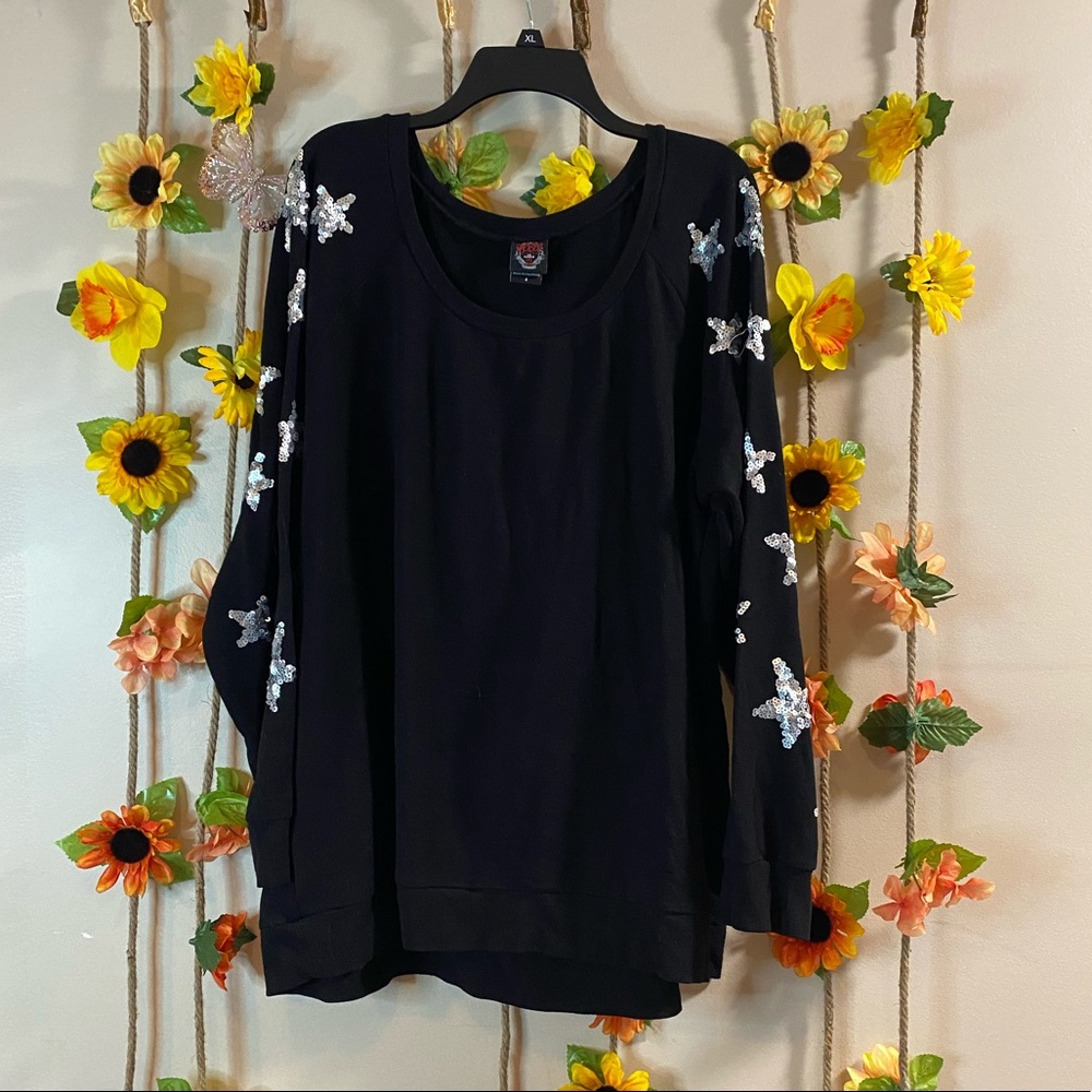 Star-sequined sleeved sweater